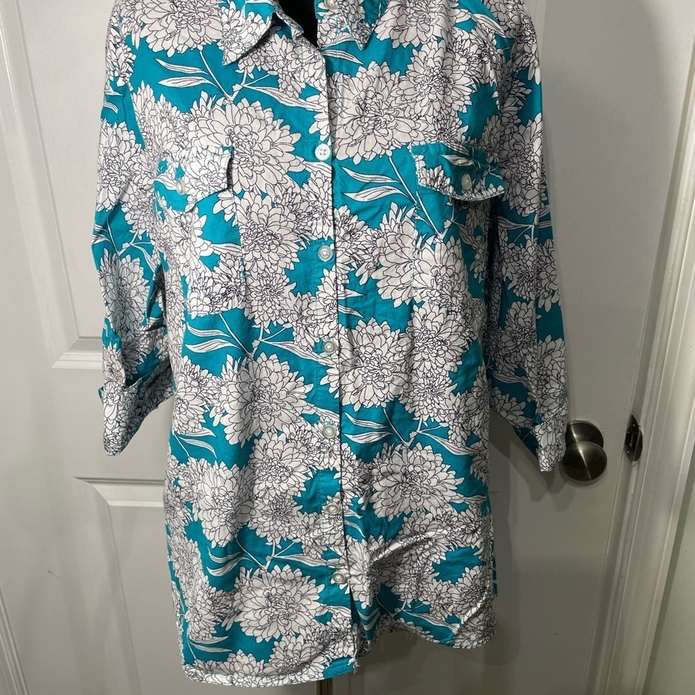 Croft & Barrow Teal and White Floral Shirt Size XL CB-AM